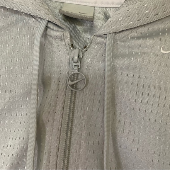 Nike perforated double zipper jacket with hood xs - Picture 3 of 11